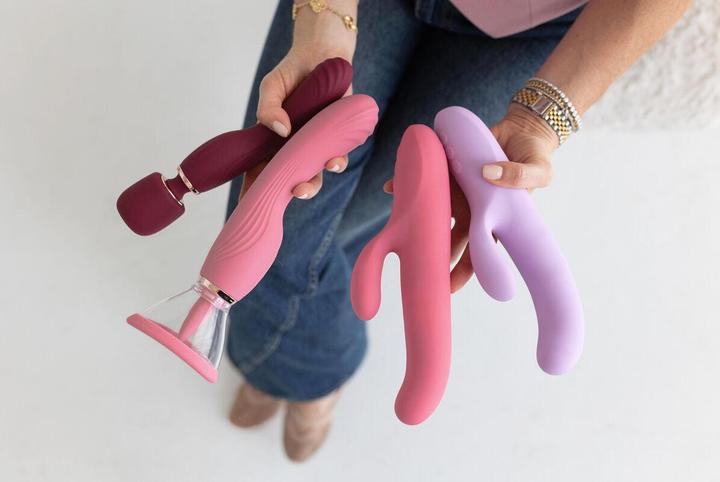 Actual product image Le Wand Flat Top Fusion G 2-In1 Double Ended Wand Vibrator