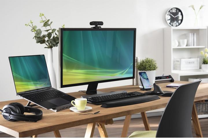 Actual product image Hama HS-P300 (Cable)