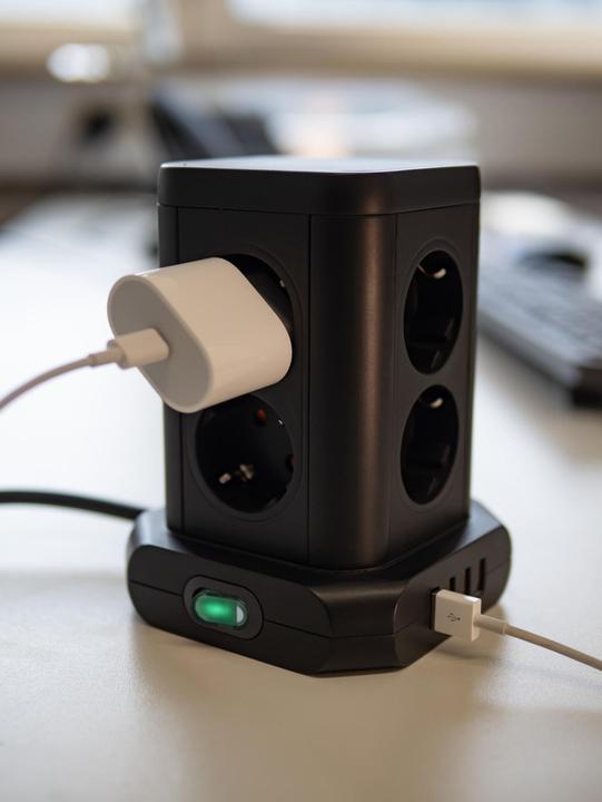 Produktbild Brennenstuhl Steckdosenturm (8 x, USB-A, CEE 7/3, 2 m)
