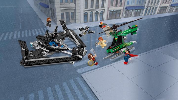 Produktbild LEGO Super Heroes Helden der Gerechtigkeit: Duell in der Luft (76046, LEGO DC)