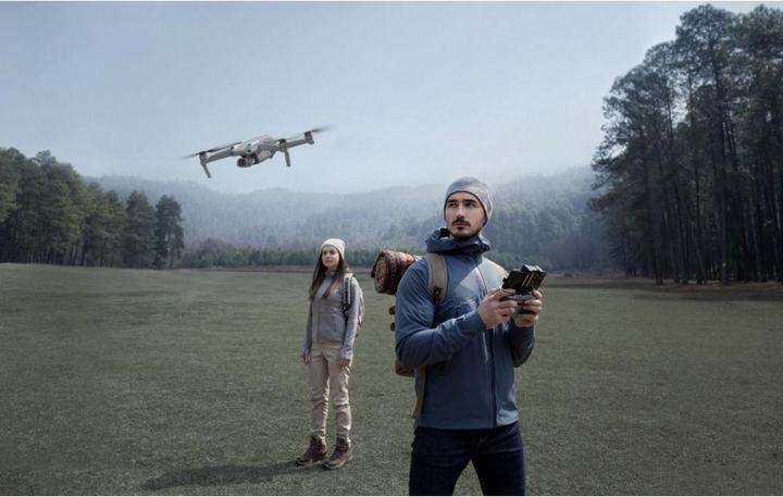 Actual product image DJI Air 2S Fly More Combo incl. Smart Controller (31 min, 595 g, 20 Mpx)