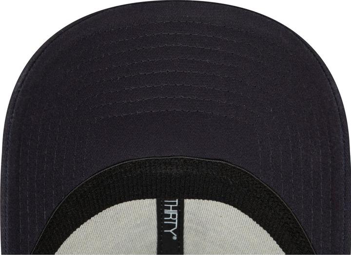 Actual product image New Era 39Thirty Cap - MICROCORD Manchester United - S/M (S, M)