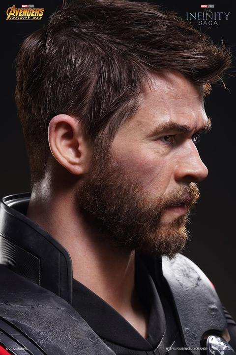 Actual product image Queen Studios Avengers - Infinity War Thor 1/1 Lifesize Büste