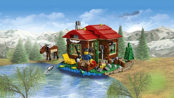Actual product image LEGO Lakeside Lodge (31048, LEGO Creator Expert)