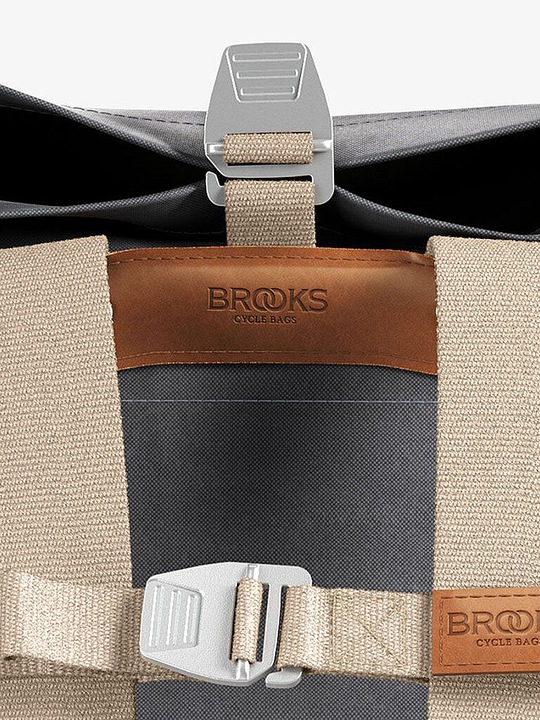 Actual product image Brooks England Pickwick (12 l)