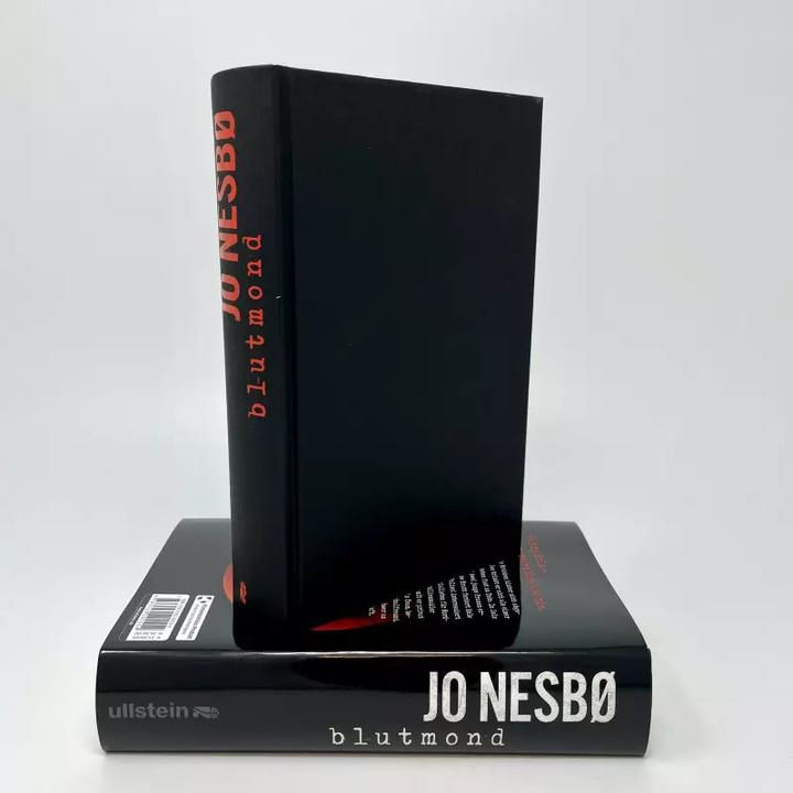 Actual product image Blutmond (Ein Harry-Hole-Krimi 13) (German, Jo Nesbø, Günther Frauenlob, 2022)