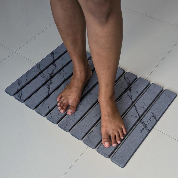 Produktbild Moonstone Badematte Melipa aschegrau aus Kieselgur (60 x 36 cm)