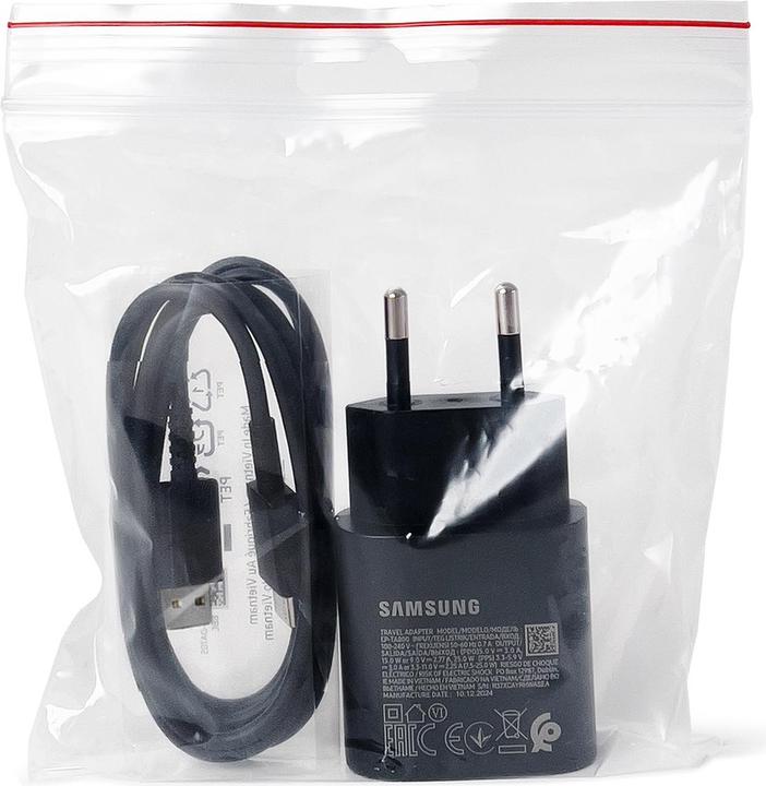 Produktbild Samsung EP-TA200EBE Fast Charger Set With EP-DR140ABE Cable (15 W)
