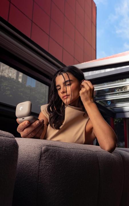 Image du produit Motorola Écouteurs sans fil avec suppression active du bruit, son Bose, Dolby Atmos spatial, autonomie 38h (ANC, 38 h, Sans fil)