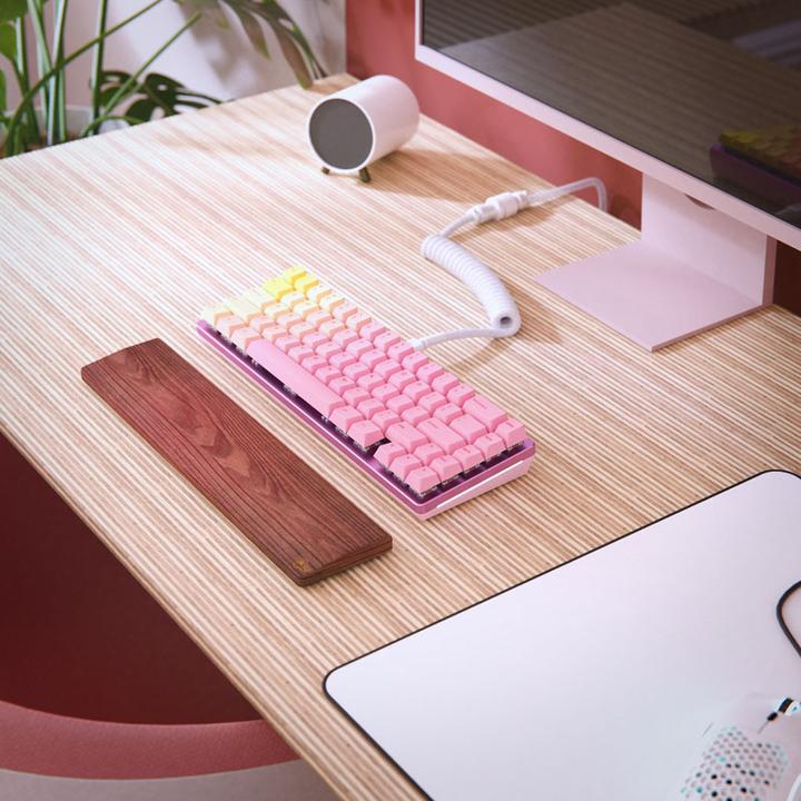 Actual product image Glorious GPBT Keycaps