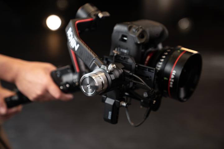Produktbild DJI RS 2 Pro Combo (Spiegelreflexkamera, 4.50 kg)