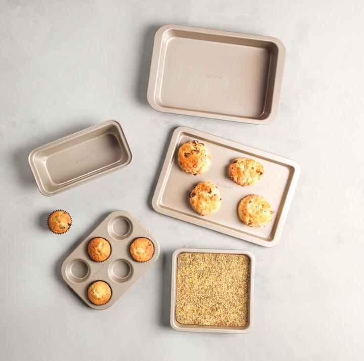 Actual product image Salter Bakes 5pc Baking Set