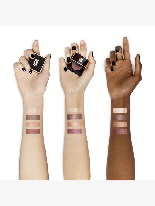 Actual product image Yves Saint Laurent Satin Crush Scandalous Beige 01 (No. 01 - Scandalous Beige)