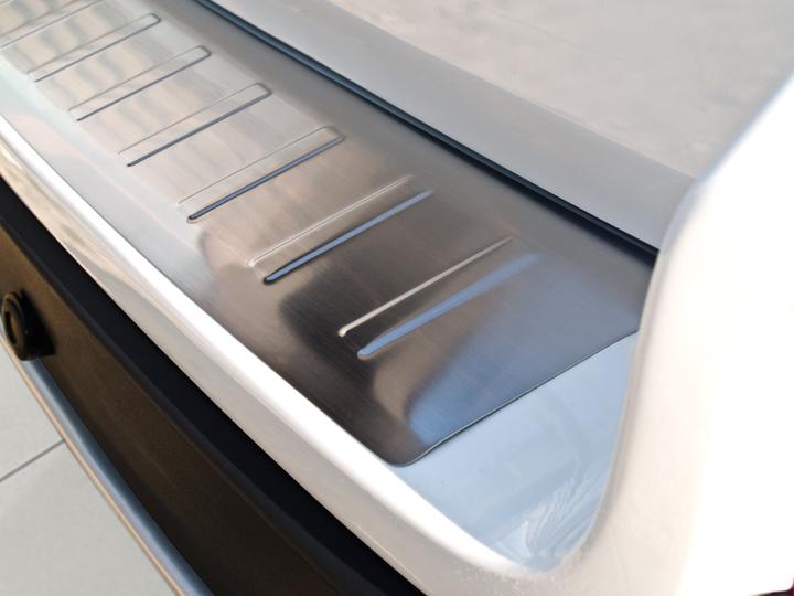 Produktbild Avisa Edelstahl Ladekantenschutz für Volvo XC90 ab 2006 bis 2015 (Heck)