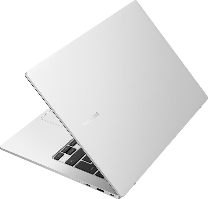 Actual product image Samsung Galaxy Book2 Go 4 | 128GB 5G | silver | EN (14", 128 GB, 4 GB, DE, Snapdragon 7c Plus Gen 3)