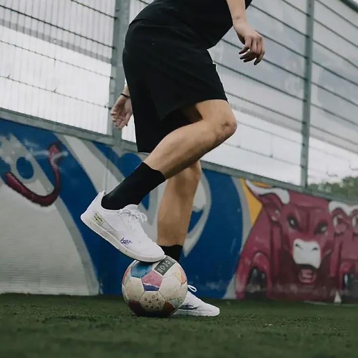 Produktbild NovoSoxx Fussballsocken Gr. 42-47 Grip Socken Fussball Strümpfe GripSoxx Schwarz (42 - 47)