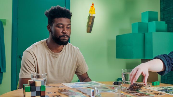 Actual product image Ravensburger - Minecraft Board Game (10826878) (English)