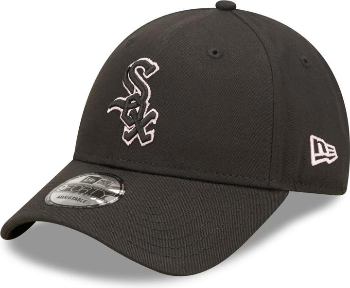 Actual product image New Era 9Forty Strapback Outline Chicago White Sox