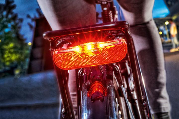 Produktbild Trelock LS 615 Duo Flat Signal Dynamorücklicht