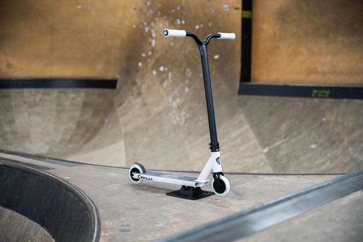Actual product image Chilli Scooter Archie Cole