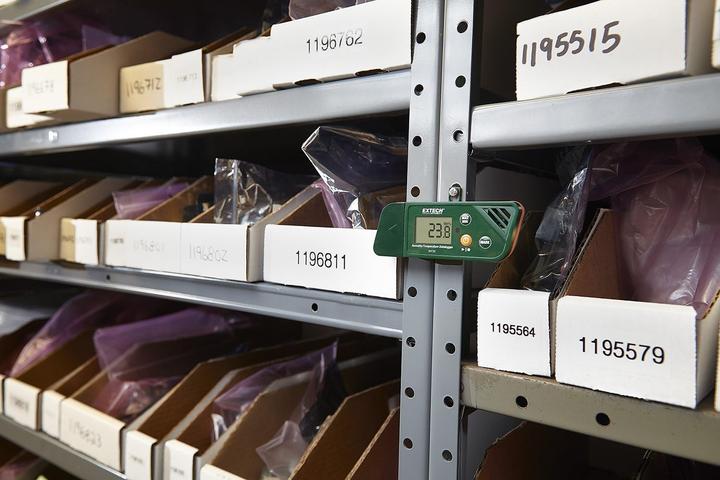 Actual product image Extech Multi data logger RHT30 Messgr