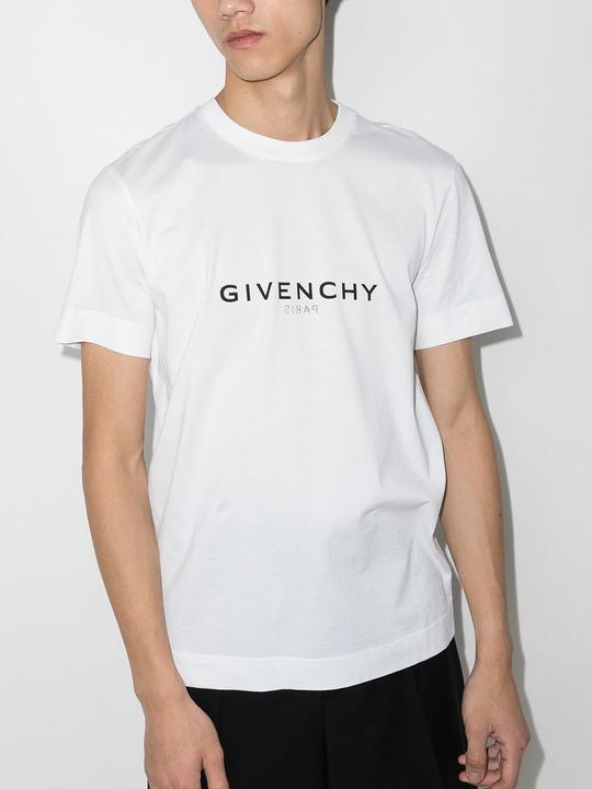 Actual product image Givenchy T-shirt (L)