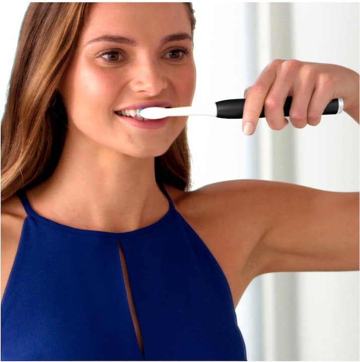 Actual product image Oral-B Pulsonic Slim Clean 2000 (Sonic toothbrush)