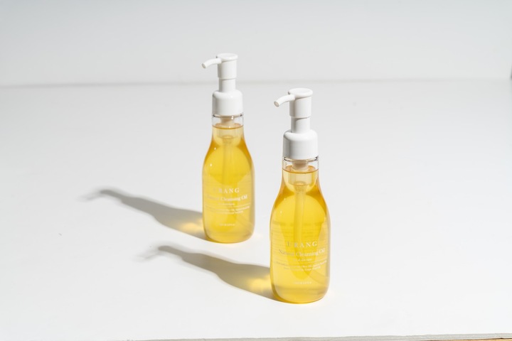 Actual product image Urang - Natural Cleansing Oil (Oils, 150 ml)