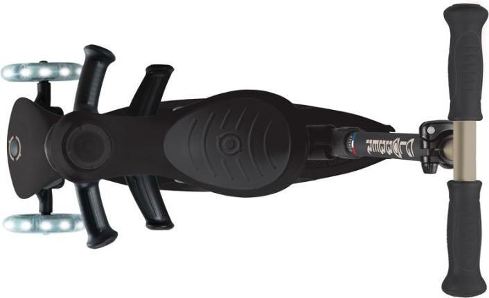 Actual product image Globber Go-Up Deluxe Lights