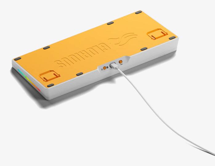 Produktbild Glorious GMMK 3 75 % Custom Gaming-Tastatur - Pre-Built, ANSI (US), Fox Switches, weiss (US, Kabelgebunden)