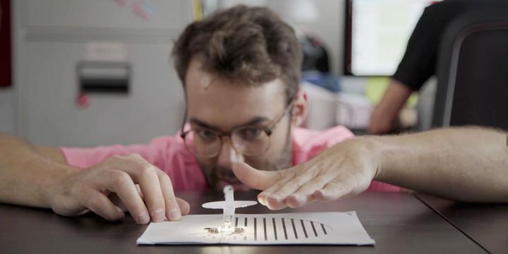 Produktbild Bare Conductive Electric Paint Lamp Kit (Baukit, Erweiterung)