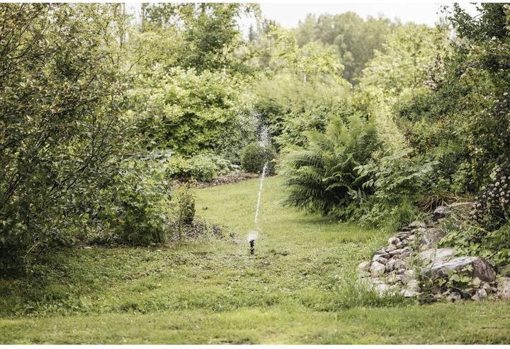 Actual product image Fiskars Pulsating sprinkler with ground spike (Sprinkler system)