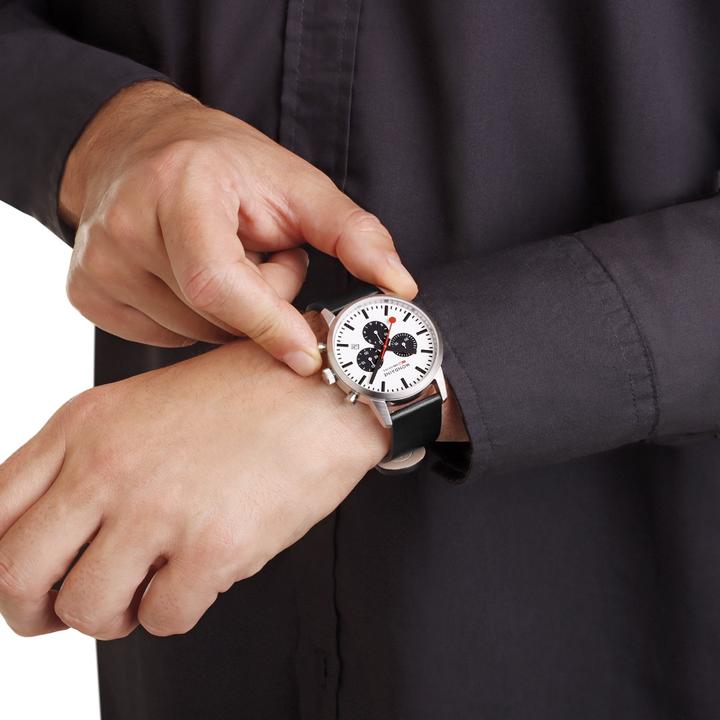 Actual product image Mondaine Neo Vegan (Chronograph, 41 mm)