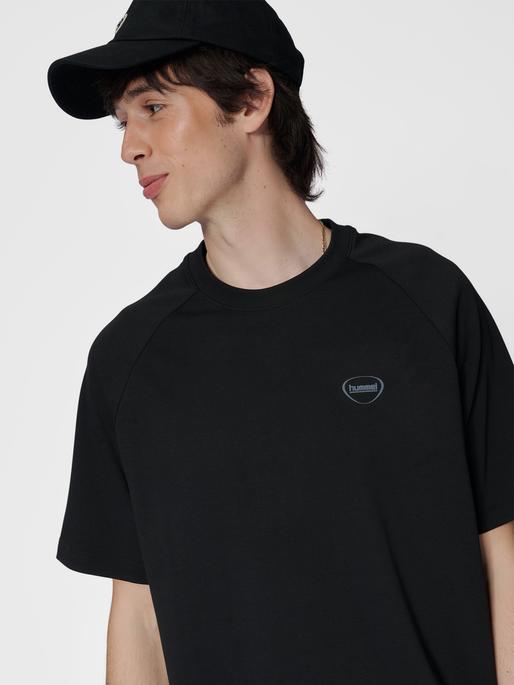 Actual product image hummel hmlTECH LOOSE TEE (XXL)