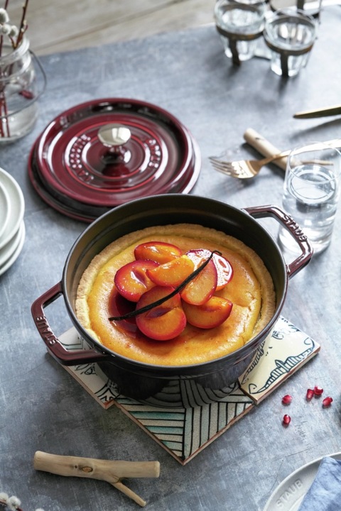 Actual product image Staub Cocotte (24 cm, Casserole + Stewpot, Cast iron)