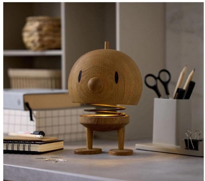 Actual product image Hoptimist Tischleuchte Eiche L, 10 x 10 x 15 cm, Braun