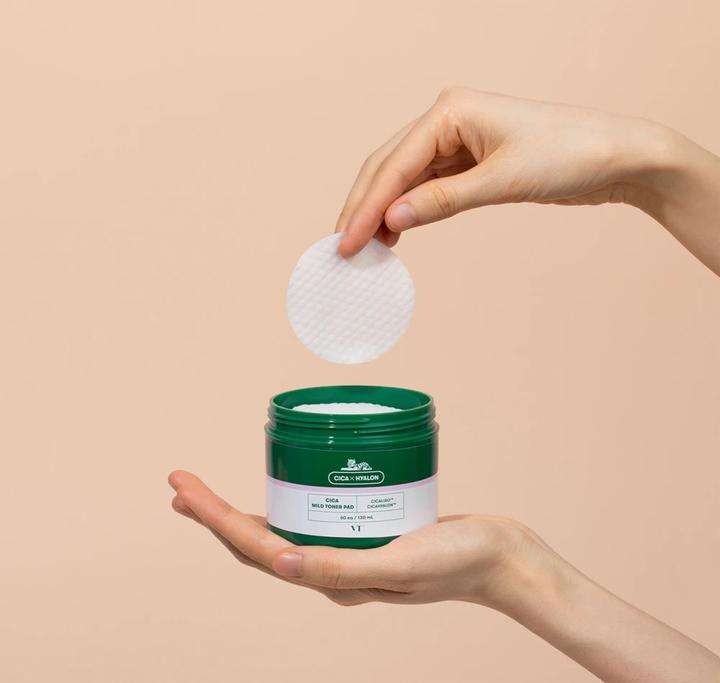 Produktbild VT Cosmetics Cica Hyalon Soft Toner Pad with 0.5% Salicylic Acid - Soothing Repair and Anti-Acne (Reinigungstücher Gesicht)