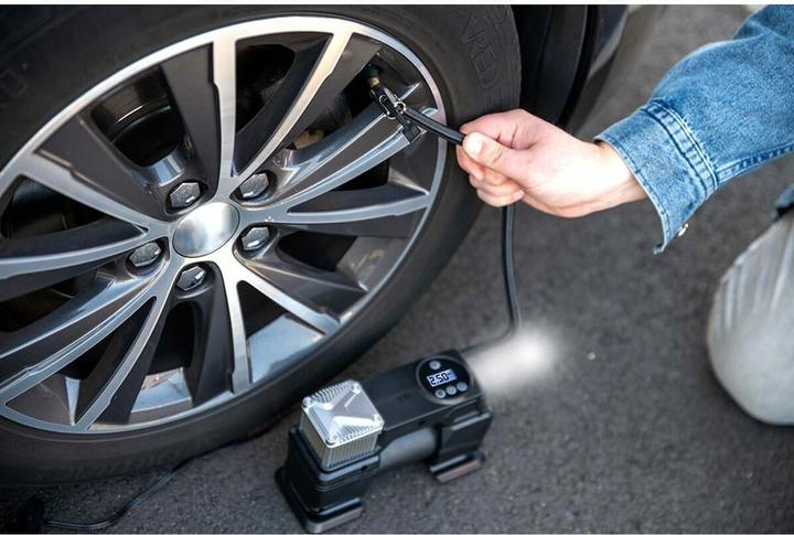 Actual product image Dunlop Air compressor (10 bar)