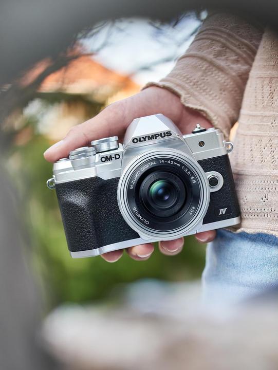 Actual product image Olympus OM-D E-M10 Mark IV (14 - 42 mm, 20 Mpx, Micro Four Thirds)