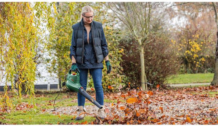 Image du produit Bosch Home & Garden Aspirateur de jardin UniversalGardenTidy 2300 (Fonctionnement sur secteur, Aspirateurs à feuilles, Souffleur de feuilles, Aspirateurs et souffleurs)