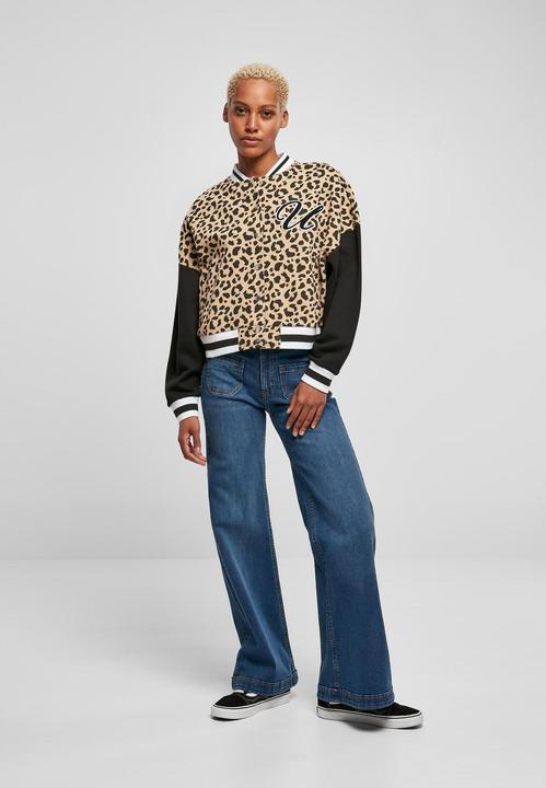 Produktbild Urban Classics Ladies AOP Oversized College Sweat Jacket - 21101 (XL)