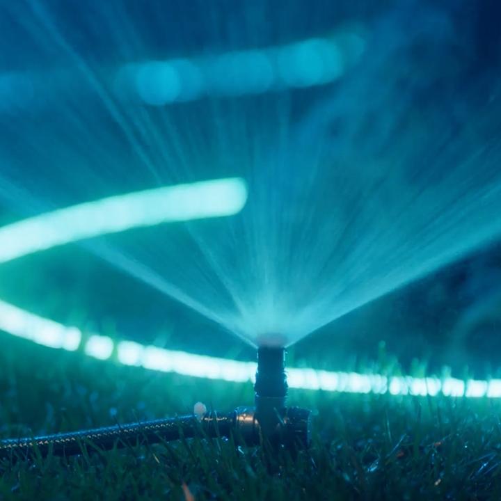 Produktbild Philips Hue Neon Gradient Outdoor Lightstrip (EU-Stecker) (RGBW, 500 cm, Outdoor)