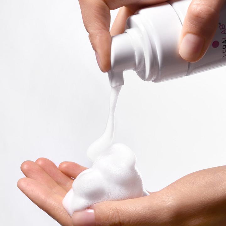 Actual product image Veralab Spumone Gentle And Nourishing Foaming Facial Cleanser (Cleansing Foam, 100 ml)