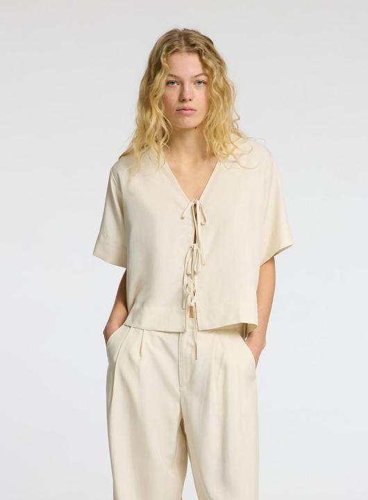Actual product image Selected Femme Vorn gebundene Top mit V-Ausschnitt (38)
