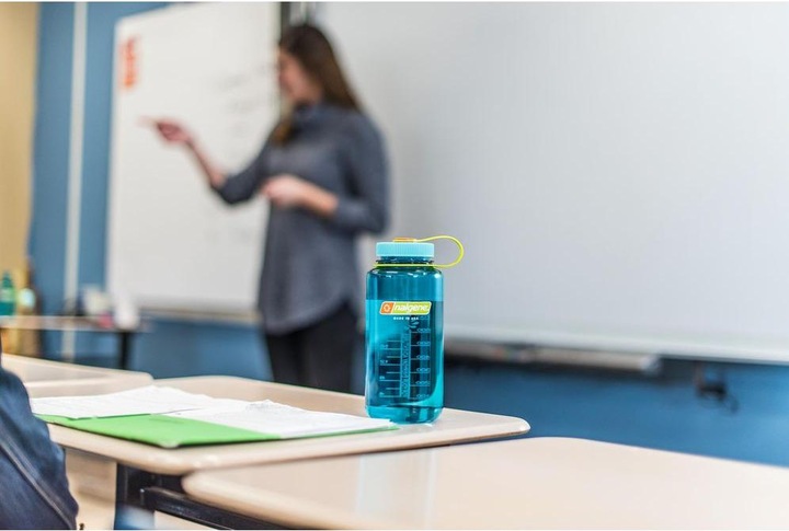 Actual product image Nalgene Water bottle WH Sustain (1 l)