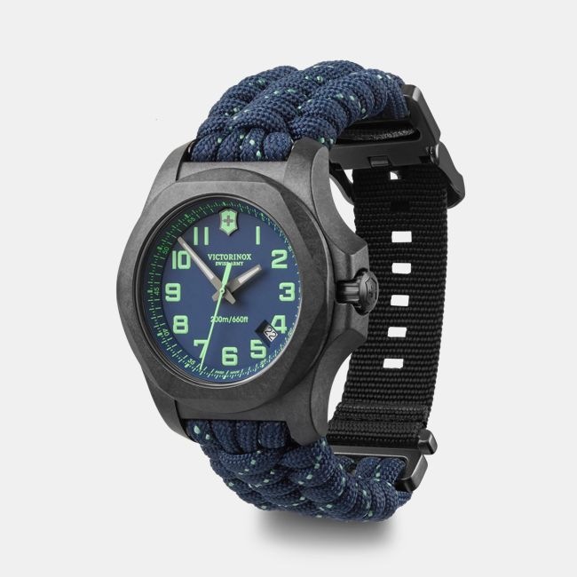 Immagine prodotto Victorinox I.n.o.x. Carbonio (Orologio da polso analogico, Fatto in Svizzera, 43 mm)