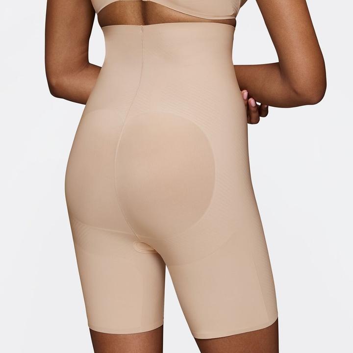 Immagine prodotto Triumph Illusion Curve Shapewear Taillenslip (M, Confezione singola)