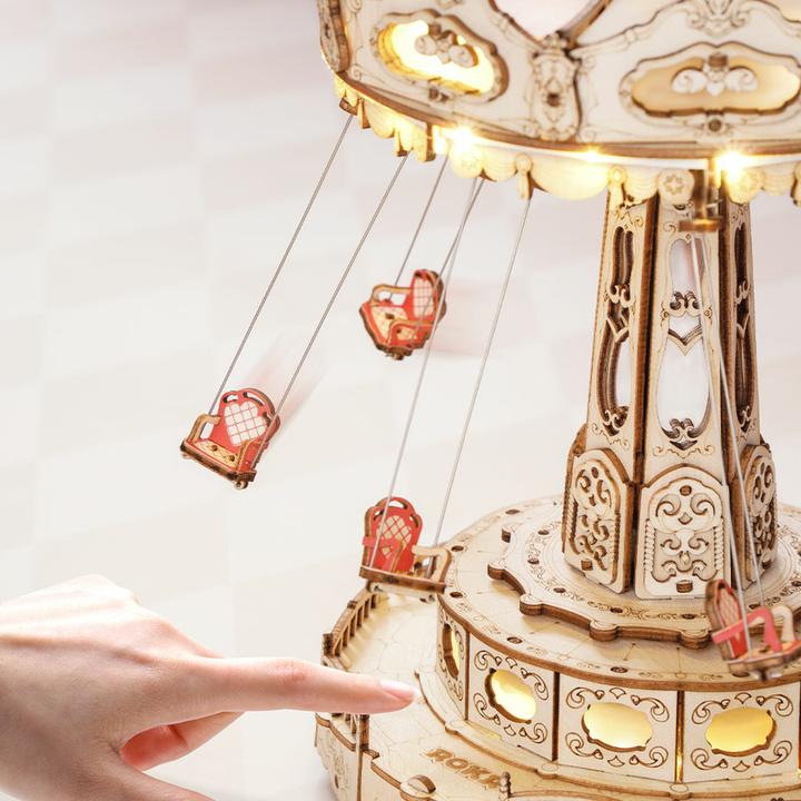 Produktbild Rokr Kettenkarussell - 3D Holzbausatz (elektrisch)
