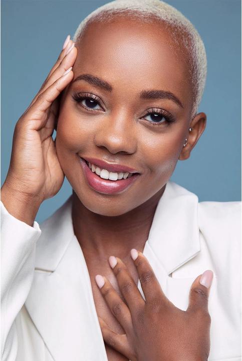 Actual product image Westcott X Drop Pro Wrinkle Resistant Backdrop Pastel Blue (2.4 x 2.4 m) (243.80 cm)