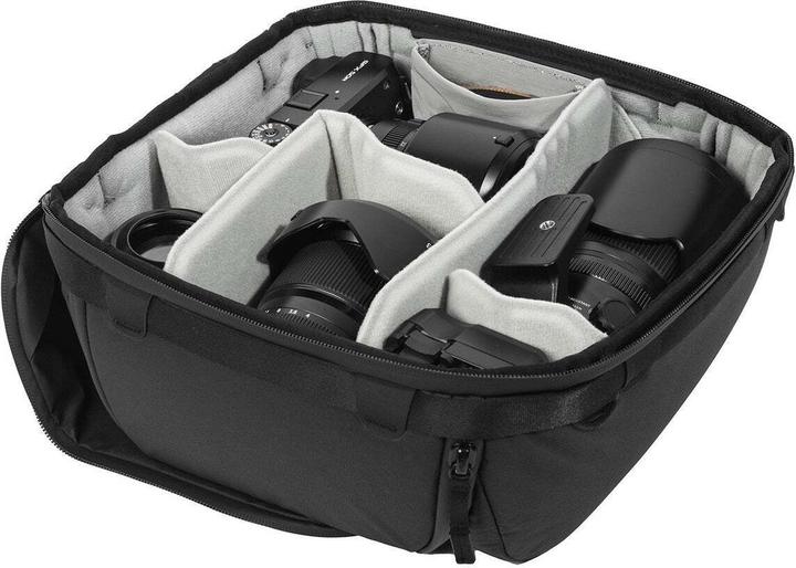 Actual product image Peak Design Camera Cube V2, Medium size (Camera inner pocket, 13 l)